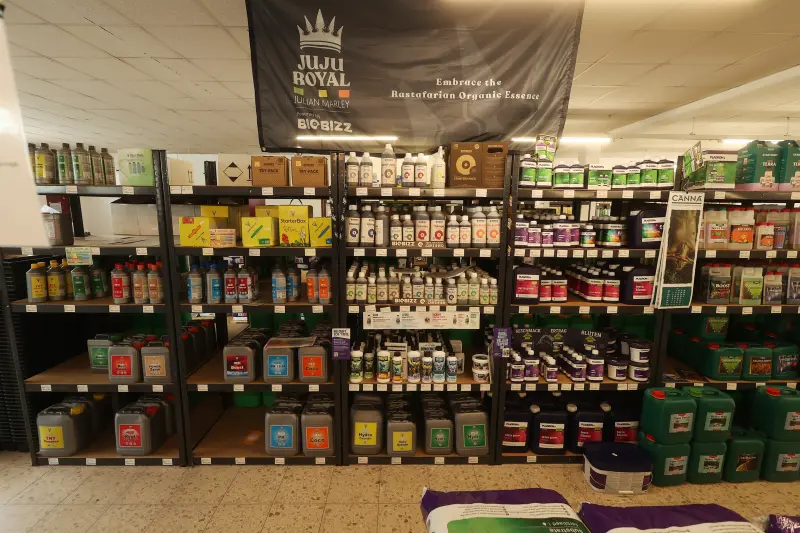 SANlight LEDs und Growboxen im Growshop GrowNRW Ottobeuren