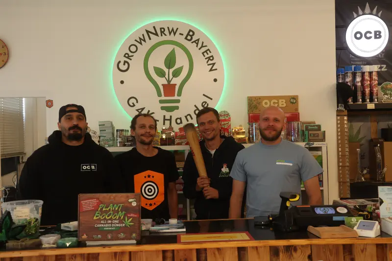 Das Team von GrowNRW Bayern im Growshop Ottobeuren